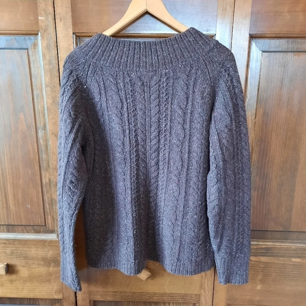 Eddie Bauer wool angora blend brown chunky cable knit crewneck sweater